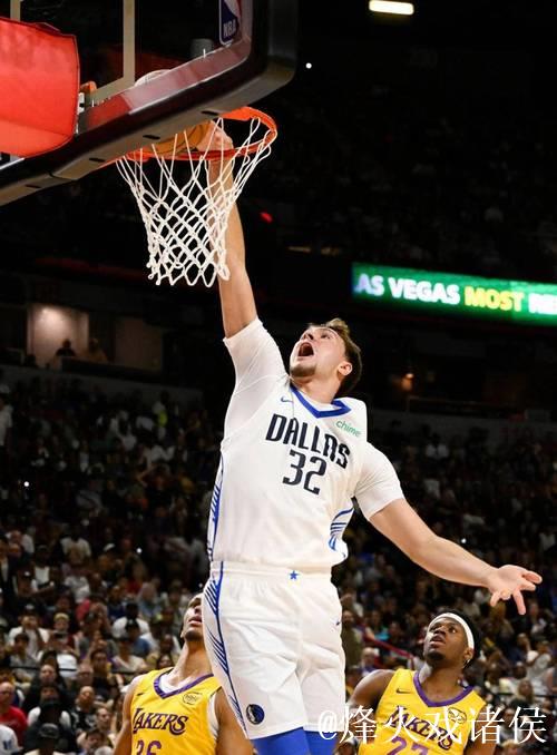 生涯之夜!弗拉格罚球命中砍下40分,生涯首次单场砍下40+ 生涯之夜!弗拉格罚球命中砍下40分,生涯首次单场砍下40+