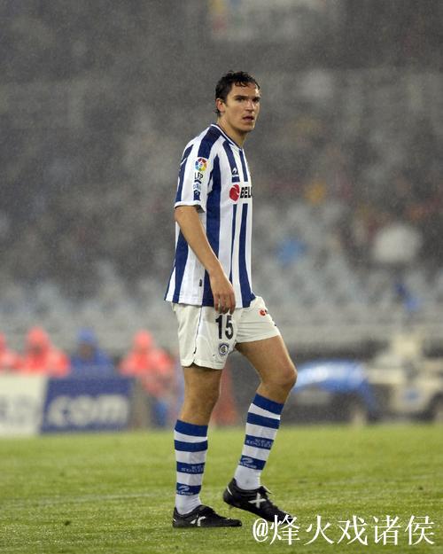 官方:皇社主帅弗朗西斯科下课,B队主帅安索特吉临时接任 官方:皇社主帅弗朗西斯科下课,B队主帅安索特吉临时接任