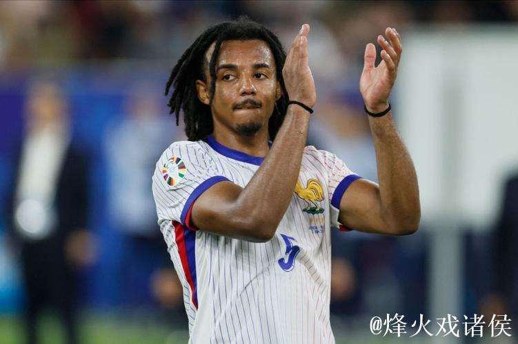 单场打入两粒头球，孔德是欧冠改制以来巴萨球员